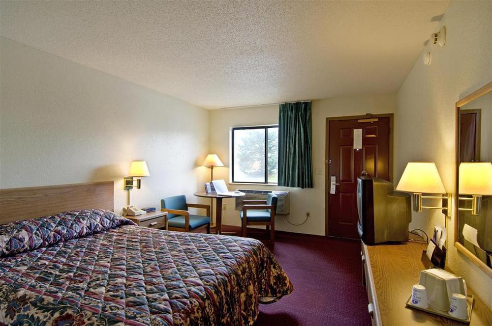 Quality Inn Streetsboro Habitación foto